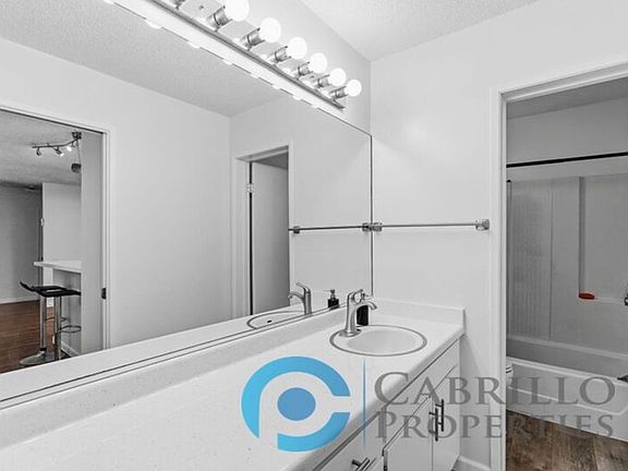 5th image of 1775 Diamond St Unit 316