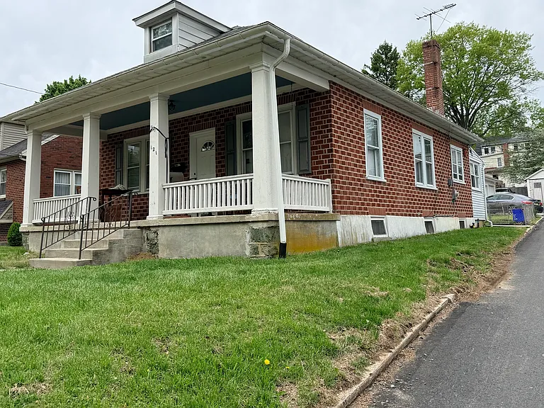 121 Sharpless St — Photo 18