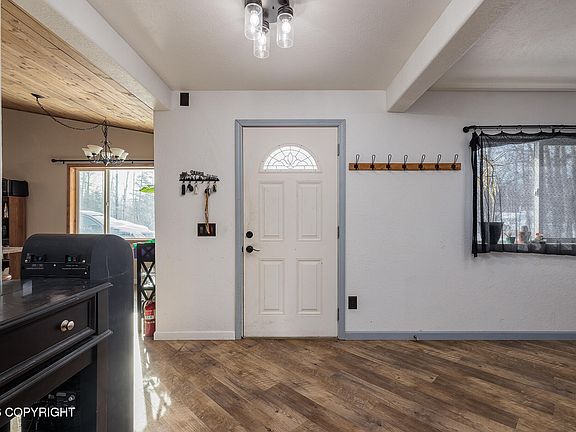4th image of 961 E Agate Ln