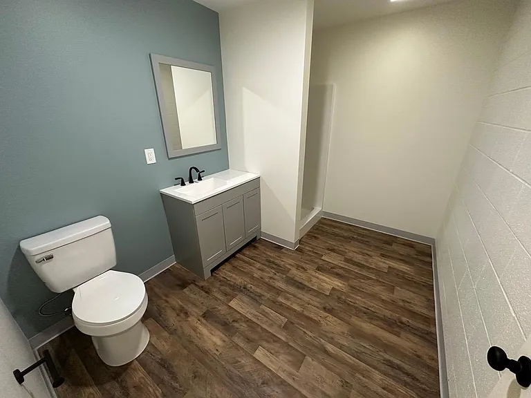 186 1st St #8 — Photo 10