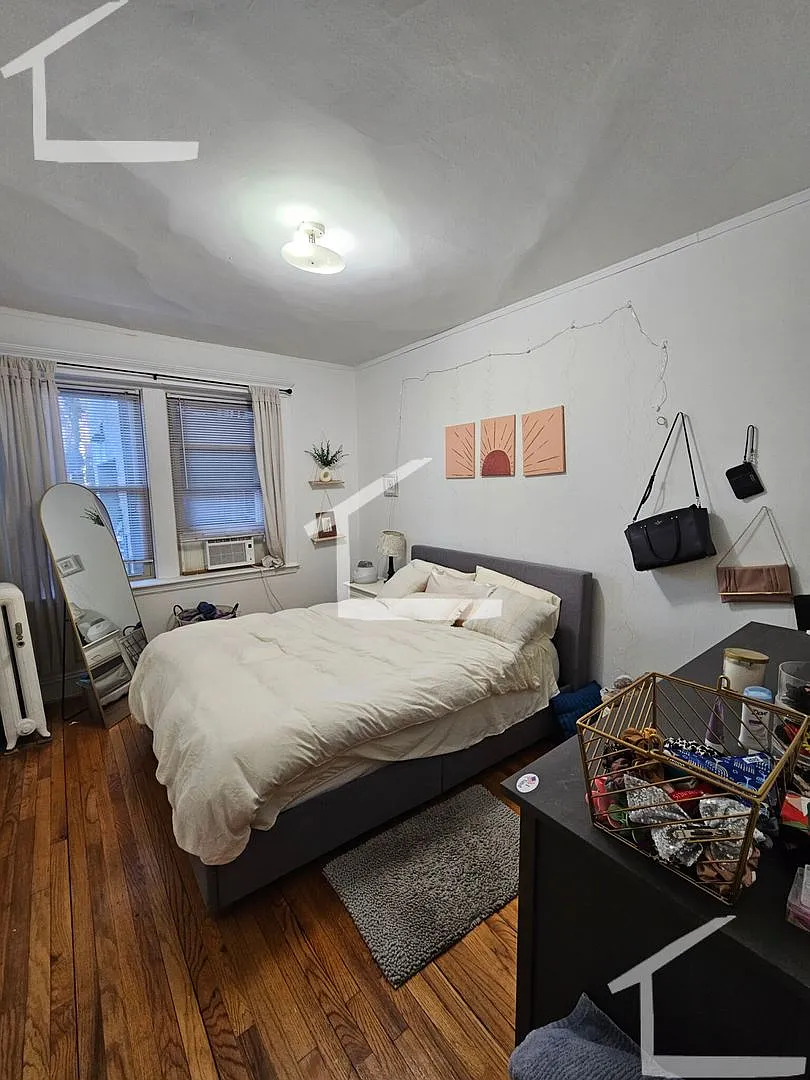 Beautiful, freshly renovated 1 bedroom unit — Photo 4