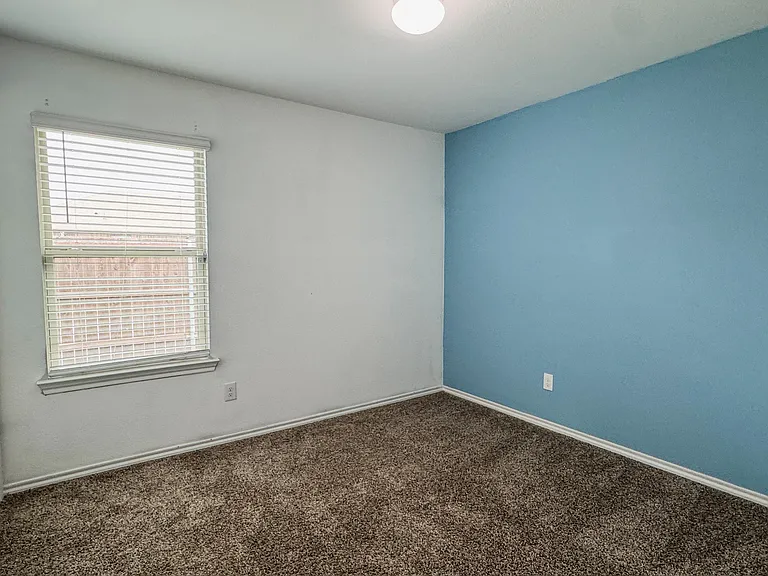 801 Meadow Creek Ln — Photo 21