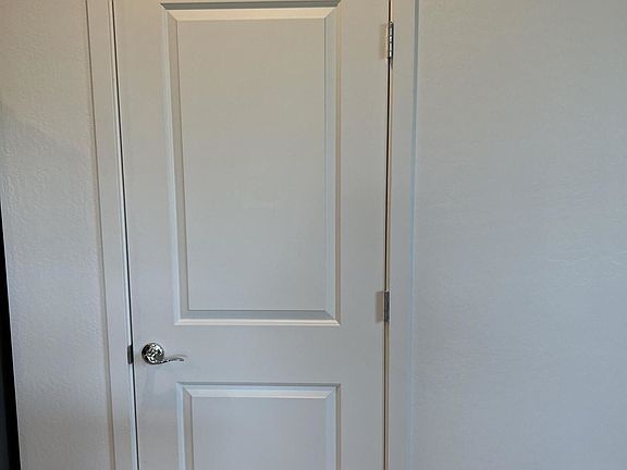 4th image of 40536 W Shaver Dr
