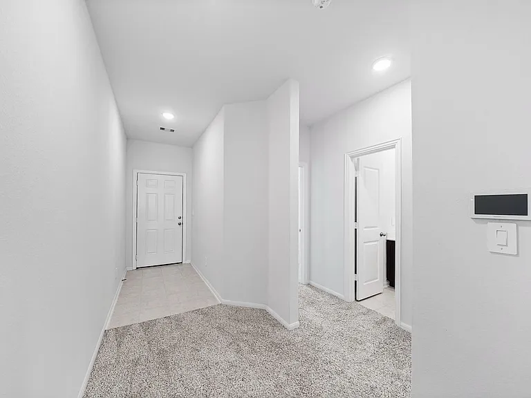 15102 Wiltshire Castle Ln — Photo 2