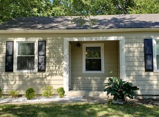 1012 NE 43rd St, Kansas City, MO 64116