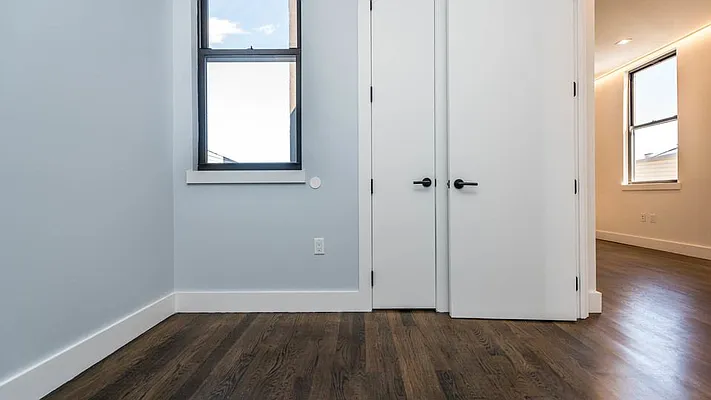 Rented by Nooklyn NYC LLC | media 31