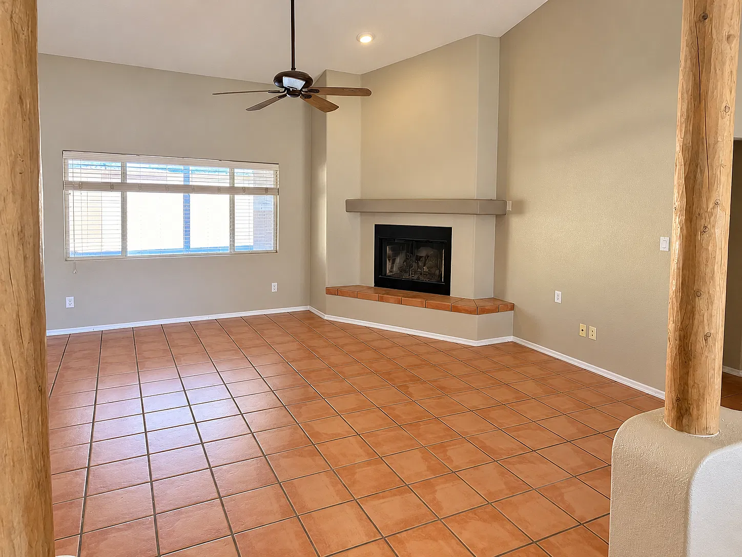4 bed, 2100 sqft, $2,500 — Photo 2