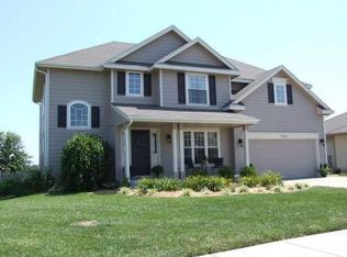 7709 SW 26th St, Topeka, KS 66614