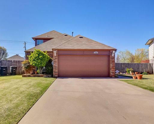 1713 SW 23rd St, Moore, OK 73170