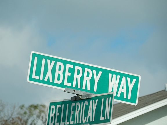 5th image of 17060 Lixberry Way