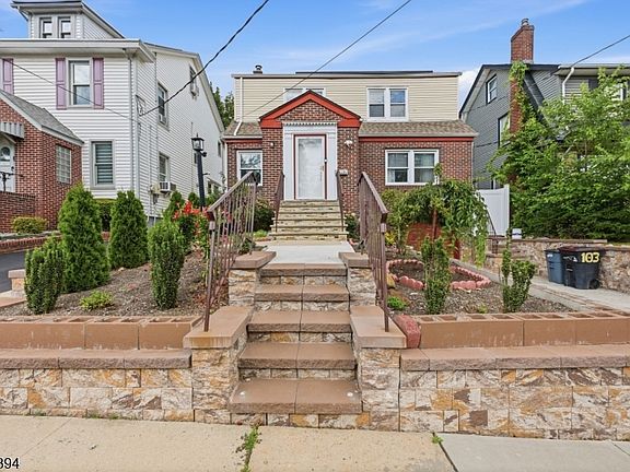 2nd image of 103 Bailey Ave
