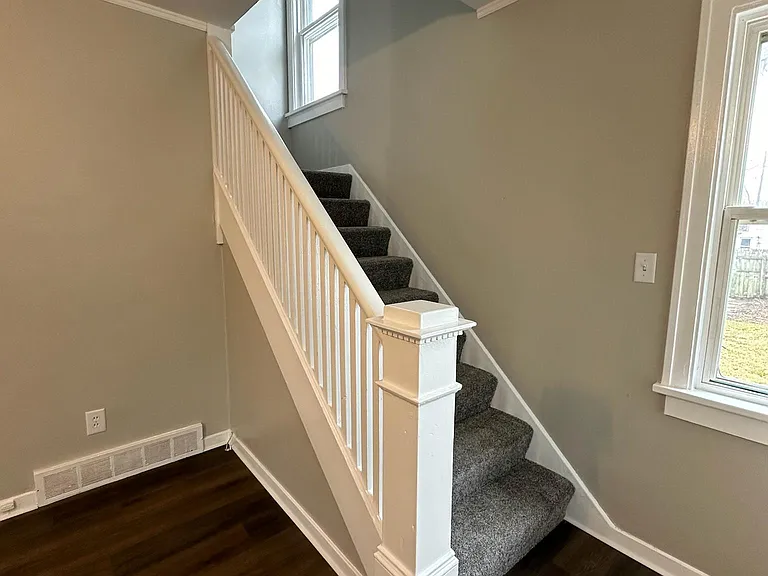 154 W Plumer St — Photo 10