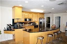 5th image of 1342 Outrigger St