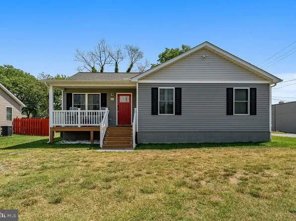 618 Franklin St, Colonial Beach, VA 22443