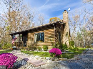 461 Jaybird Ln, Hedgesville, WV 25427