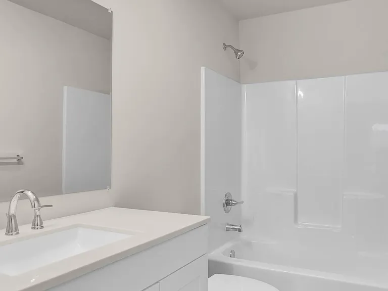 62 Helene Ct — Photo 21