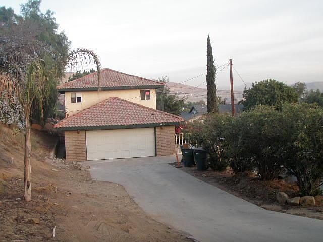 1st image of 19156 Diplomat Ave