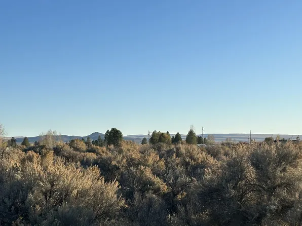 Christmas Valley Hwy #5828, Christmas Valley, OR 97641