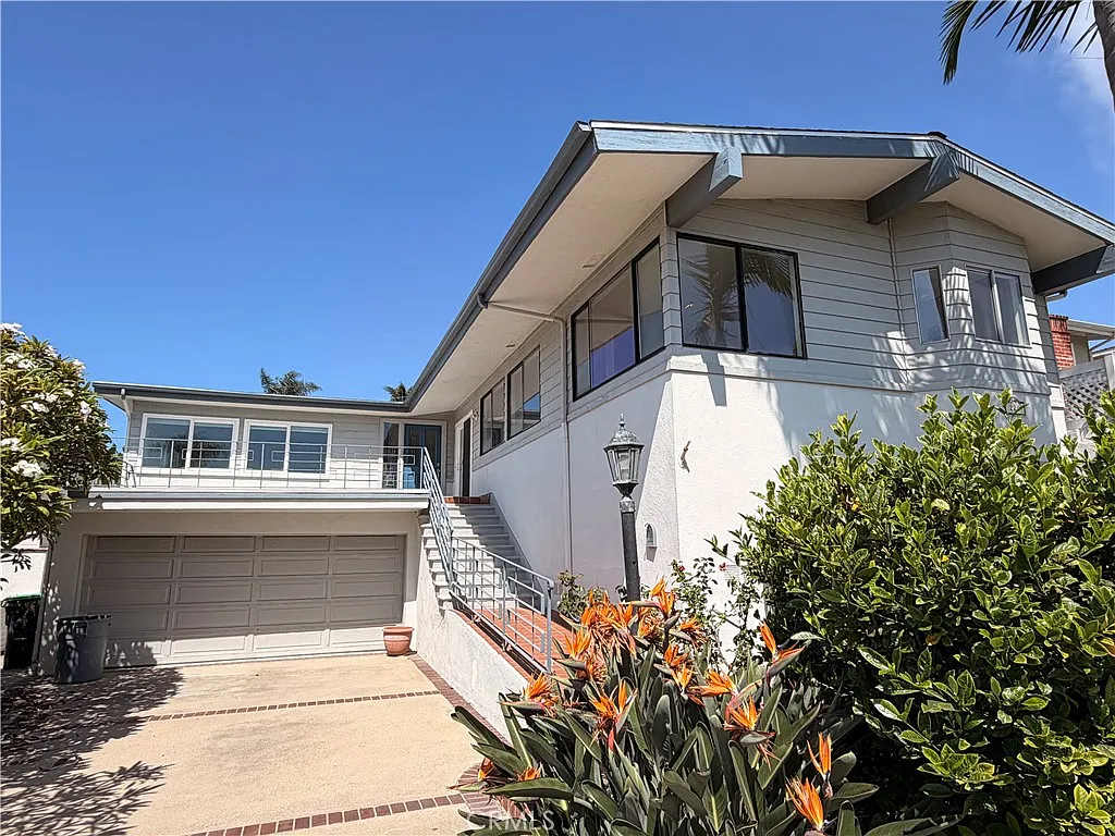 2 bed, 2.5 bath, 1948 sqft, $6,250 — Photo 1
