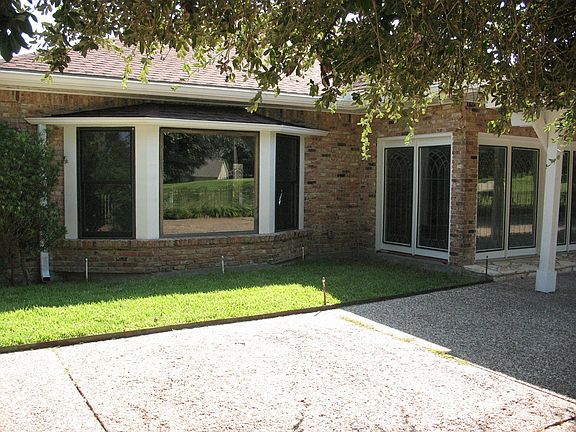 3rd image of 105 Muirfield Dr