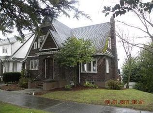 1424 32nd Ave S, Seattle, WA 98144