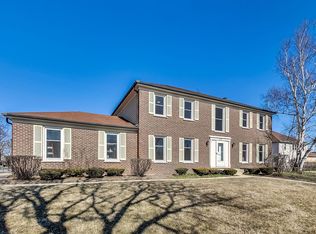 614 W Kingsley Dr, Arlington Heights, IL 60004