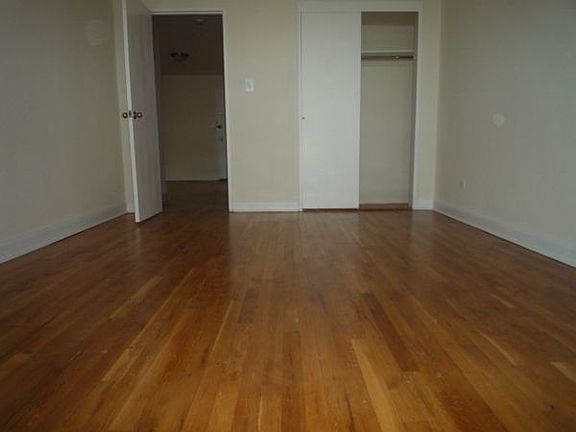 2nd image of 3232 Shore Pkwy #(4e)