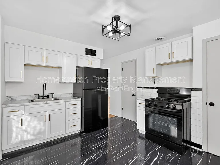 4707 Roxie St — Photo 12
