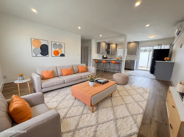 7762 Ronald Dr #C, Huntington Beach, CA 92647