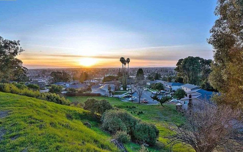 1st image of 1151 Tamalpais Pl