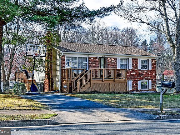 2nd image of 14157 Landon Ln