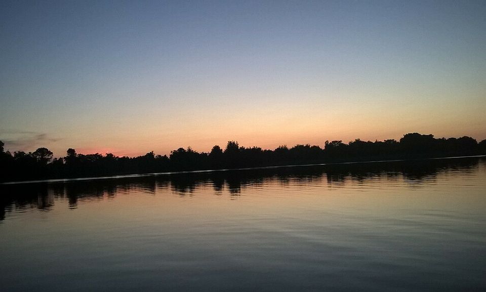 2nd image of Lake Pickett Rd