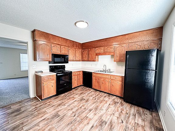 4th image of 132 Ballygar St APT N