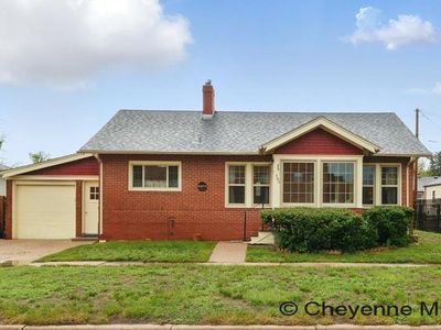 305 E 28th St, Cheyenne, WY, 82001
