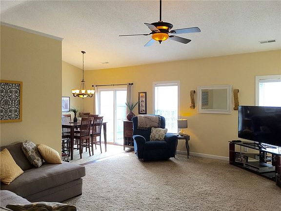 4th image of 12302 Sagamore Woods Dr
