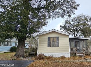 1563 Oak Ridge Dr SW, Ocean Isle Beach, NC 28469