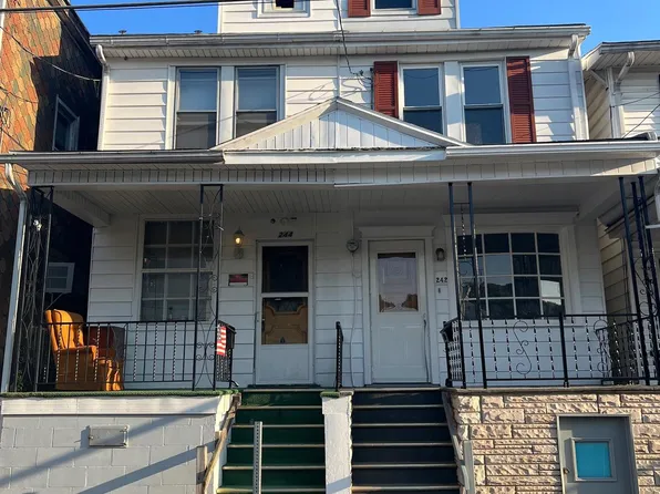 244 E Center St, Mount Carmel, PA 17851