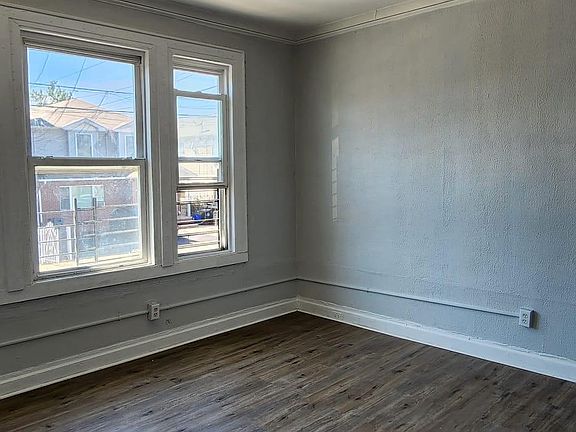 5th image of 702 S 19th St #1L