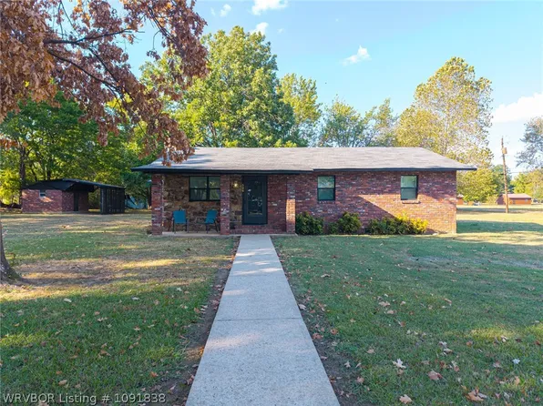 506 E 3rd St, Hartford, AR 72938