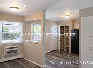 3026 W Iona Ter #1, Milwaukee, WI 53221