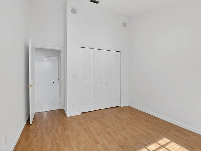 7558 Ironbridge Cir — Photo 119