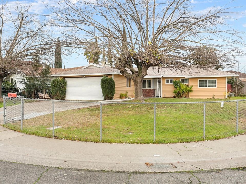 1st image of 4001 Heather Hill Way