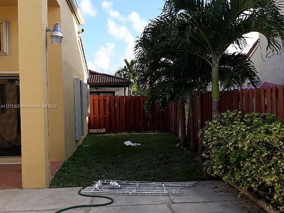 5th image of 520 SW 88th Pl W #520