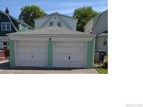 3rd image of 2452 Grand Ave