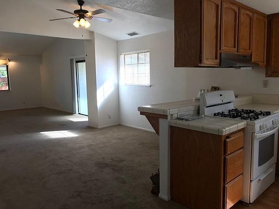 4th image of 2214 Corral Dr