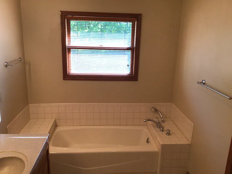 722 Justin Ct — Photo 11