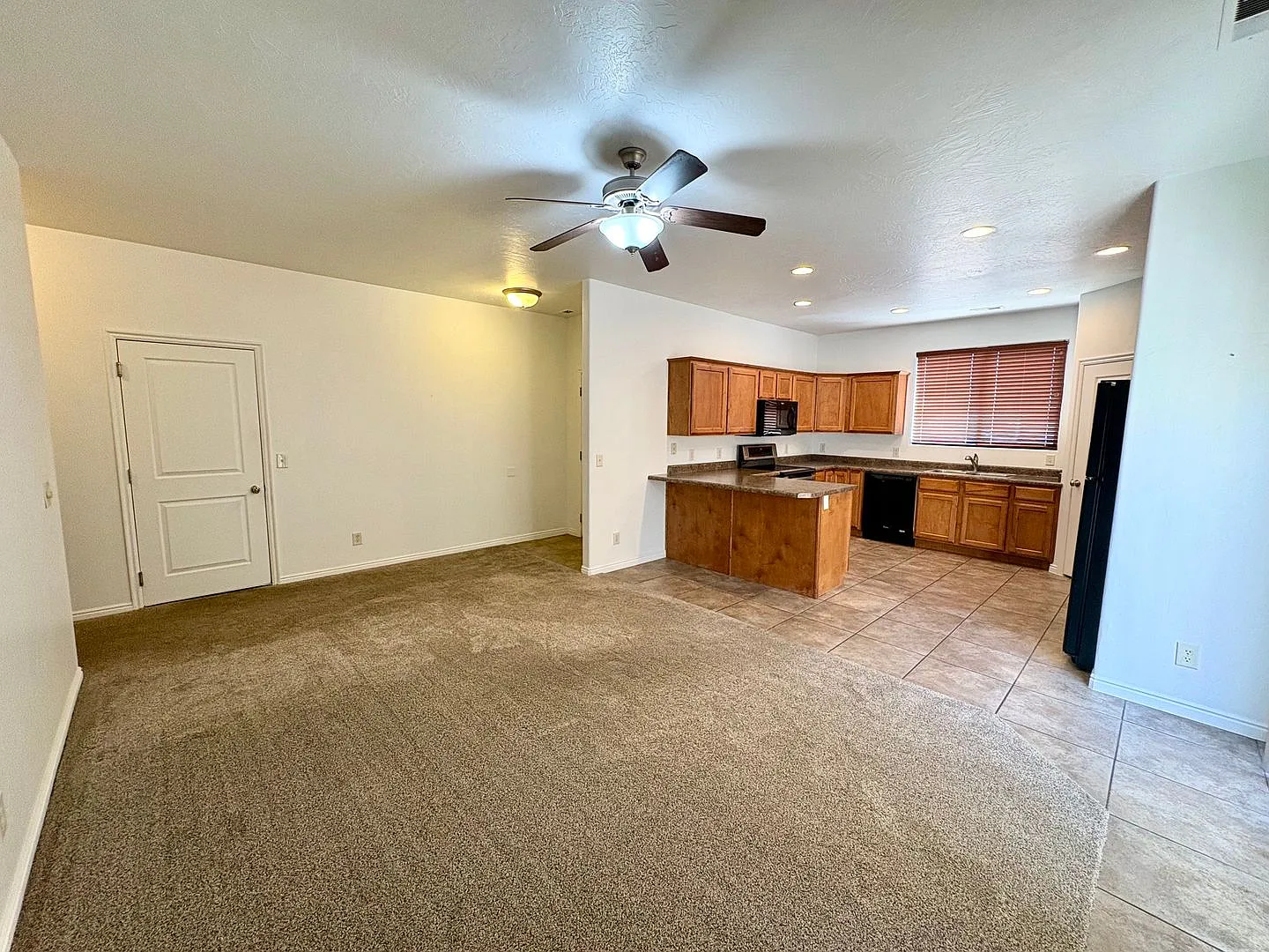 3-Bedroom Townhome in Hurricane — Photo 3