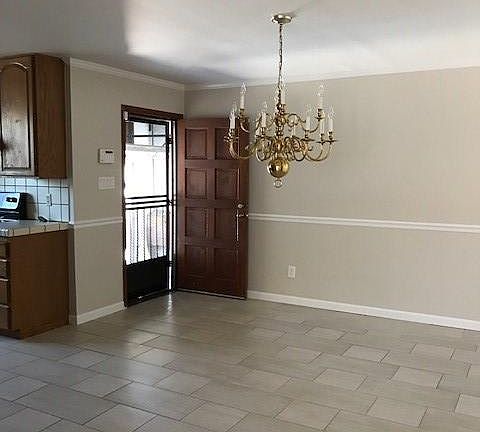 4th image of 1037 Fulton Ave