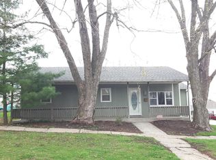 521 S Vine St, Maryville, MO 64468
