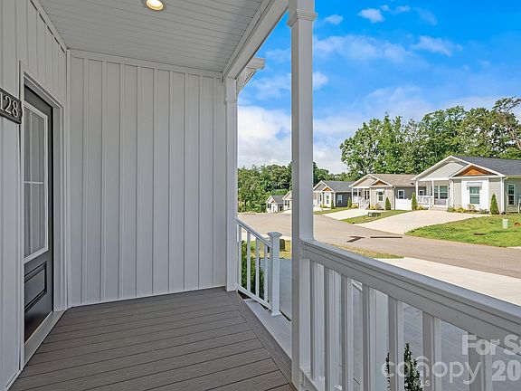 3rd image of 128 Bellamy Rd
